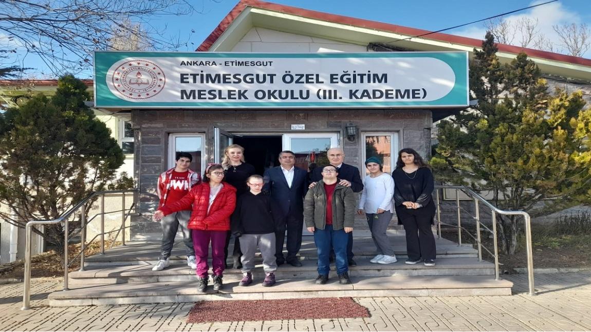 İlçe Milli Eğitim Şube Müdürümüz Hüseyin KIYAK Okulumuzu Ziyaret Etti